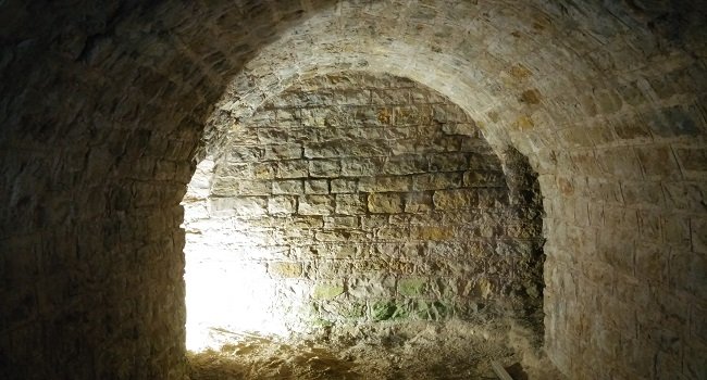 Escape game Bureau 401 : Intérieur d'un abris traverse